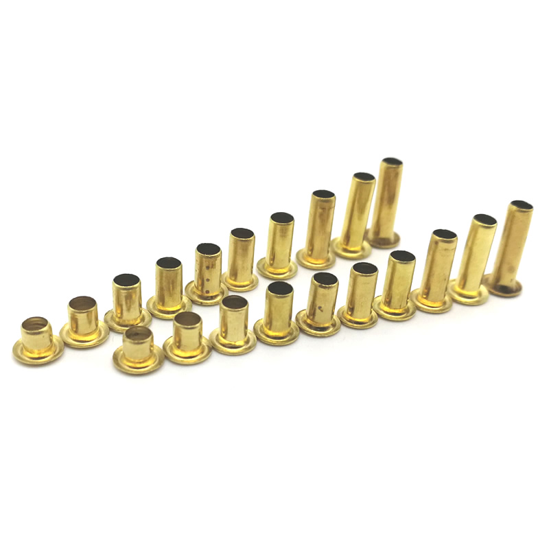 Маленькие латунные люверсы